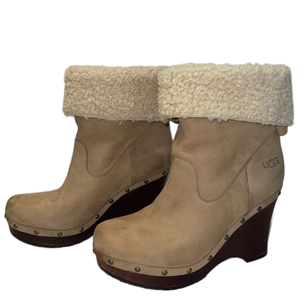 Ugg Carnegie Beige Nubuck Shearling Lined Wedge Boots Size 10 GUC - Picture 13 of 15